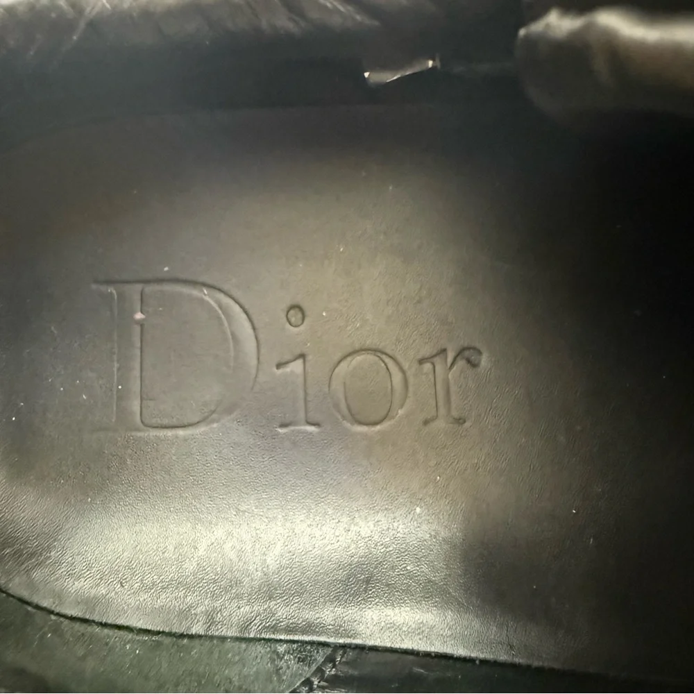 Dior Black Sneakers Sleek Leather Design - Picture 9 of 15